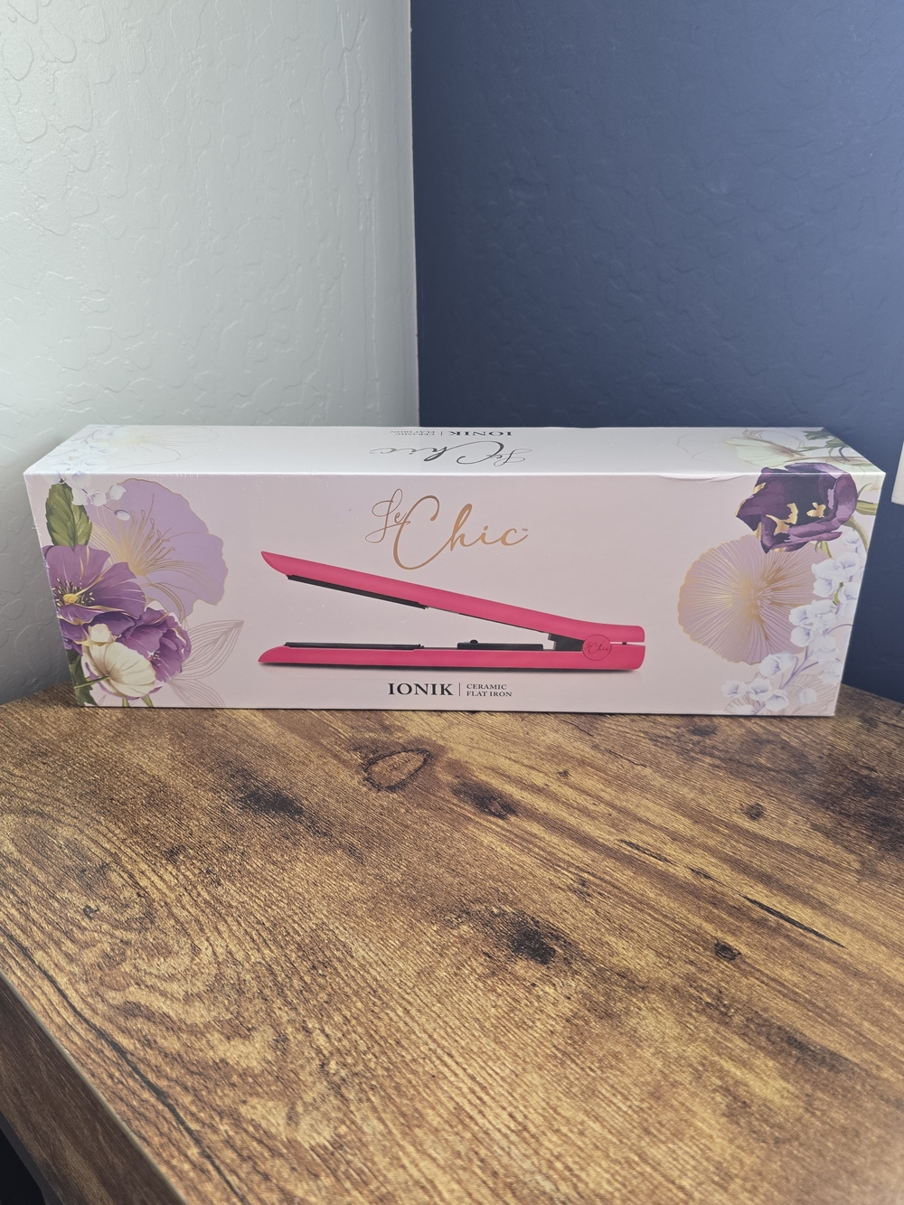 Le Chic Pink Ceramic Flat Iron Hair Straightener